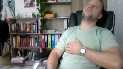 Snapshot of aaaandzzz chatting on 02/27/25, 10:26 Long distance cumshot online show from 02/27/25, 10:26