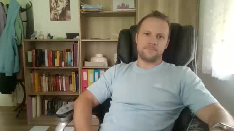 Snapshot of aaaandzzz chatting on 09/30/25, 10:20 Long distance cumshot online show from 09/30/25, 10:20