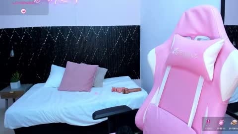 Abby Lee  online show from 02/23/25, 09:37