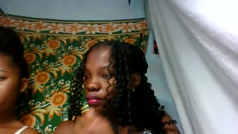 aadienne online show from 06/12/26, 10:41