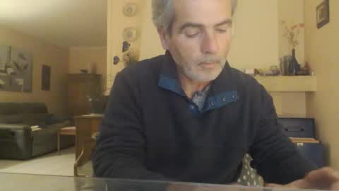 Snapshot of aalex1717 chatting on 10/24/25, 05:15 Aalex1717 online show from 10/24/25, 05:15