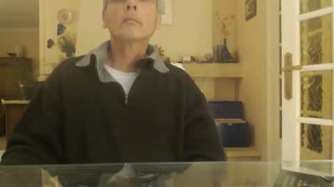 Snapshot of aalex1717 chatting on 10/26/25, 06:58 Aalex1717 online show from 10/26/25, 06:58