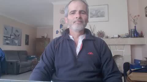 Snapshot of aalex1717 chatting on 11/16/25, 09:48 Aalex1717 online show from 11/16/25, 09:48