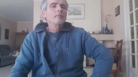 Snapshot of aalex1717 chatting on 12/01/25, 08:30 Aalex1717 online show from 12/01/25, 08:30