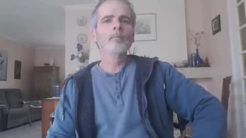 Snapshot of aalex1717 chatting on 12/22/25, 09:50 Aalex1717 online show from 12/22/25, 09:50