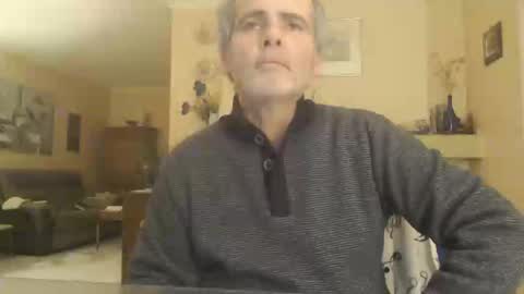 Snapshot of aalex1717 chatting on 01/12/26, 06:46 Aalex1717 online show from 01/12/26, 06:46