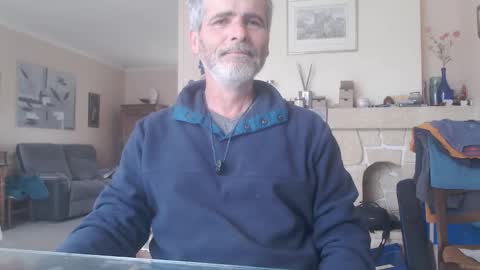 Snapshot of aalex1717 chatting on 05/15/26, 07:48 Aalex1717 online show from 05/15/26, 07:48