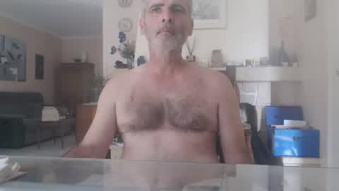 Snapshot of aalex1717 chatting on 07/01/26, 11:45 Aalex1717 online show from 07/01/26, 11:45