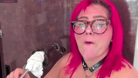 sashamature  online show from 01/10/25, 08:37