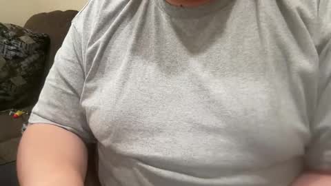 Snapshot of aanngelquezada chatting on 04/05/26, 10:40 aanng online show from 04/05/26, 10:40