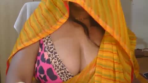 Snapshot of aaradhya_sexy_88 chatting on 04/23/26, 08:46 aaradhya_sexy_88 online show from 04/23/26, 08:46