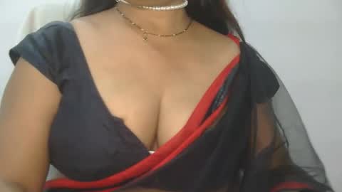 Snapshot of aaradhya_sexy_88 chatting on 05/13/26, 09:06 aaradhya_sexy_88 online show from 05/13/26, 09:06