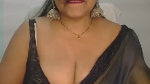 Snapshot of aaradhya_sexy_88 chatting on 05/22/26, 10:10 aaradhya_sexy_88 online show from 05/22/26, 10:10