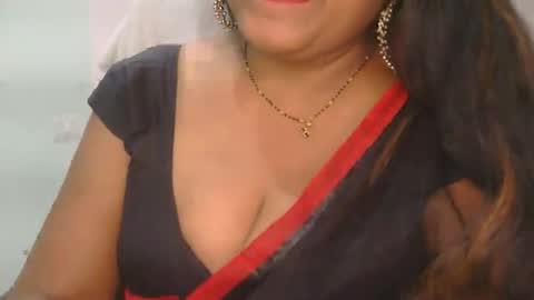 Snapshot of aaradhya_sexy_88 chatting on 05/27/26, 10:45 aaradhya_sexy_88 online show from 05/27/26, 10:45