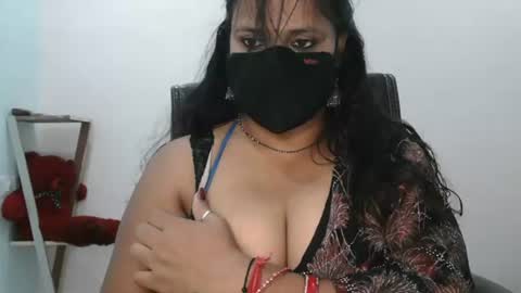 Snapshot of aaradhya_sexy_88 chatting on 07/22/26, 08:28 aaradhya_sexy_88 online show from 07/22/26, 08:28