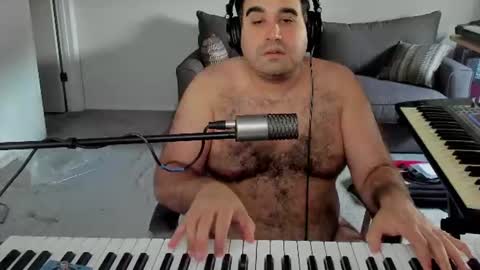 Snapshot of aaroleplayer chatting on 07/11/26, 05:04 Aaron online show from 07/11/26, 05:04