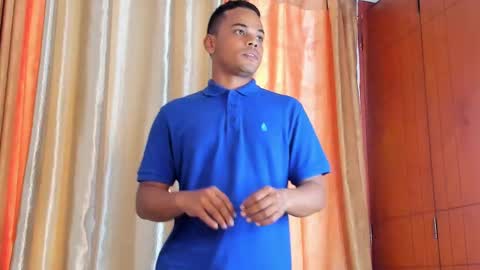 aaron_9827 online show from 01/27/25, 05:37