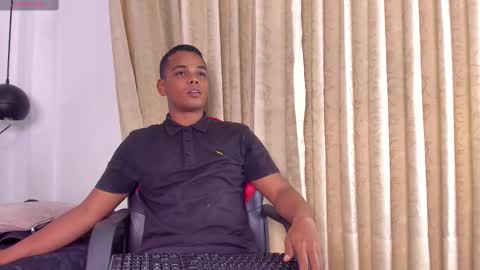 aaron_9827 online show from 01/29/25, 01:05