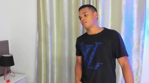 aaron_9827 online show from 01/29/25, 02:53