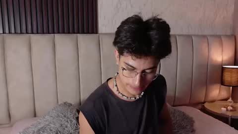 Aaron Ezequiel online show from 01/07/26, 08:11