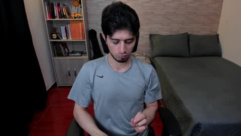 Aaron online show from 02/02/25, 07:46