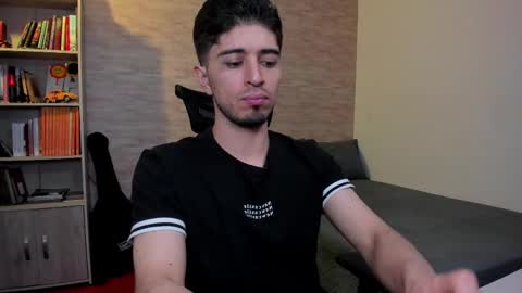 Aaron online show from 03/03/25, 05:50