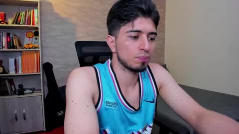 Aaron online show from 03/11/25, 07:03