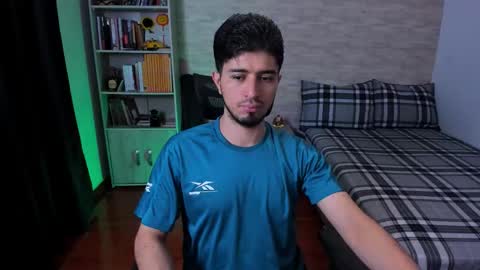 Aaron online show from 09/10/25, 07:25