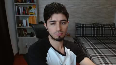 Aaron online show from 10/03/25, 07:33