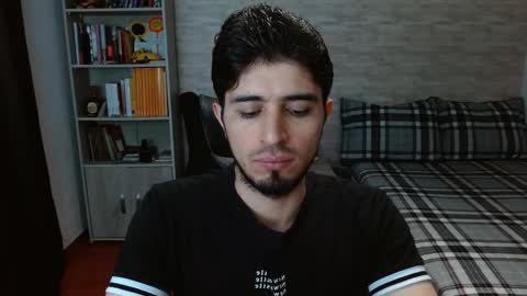 Aaron online show from 10/04/25, 07:34