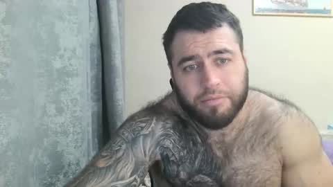 Davin tayl online show from 10/31/25, 05:03