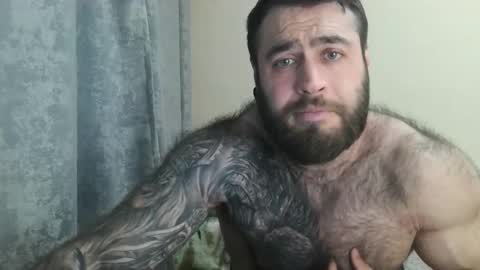 Snapshot of aaron_royal chatting on 05/02/26, 04:23 Davin tayl online show from 05/02/26, 04:23