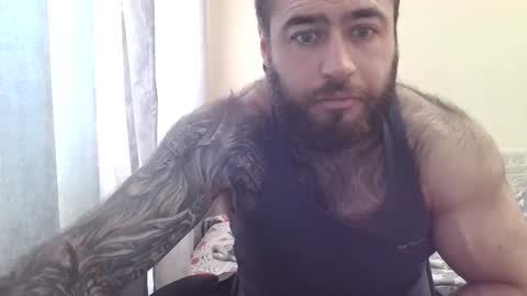 Snapshot of aaron_royal chatting on 05/05/26, 03:58 Davin tayl online show from 05/05/26, 03:58
