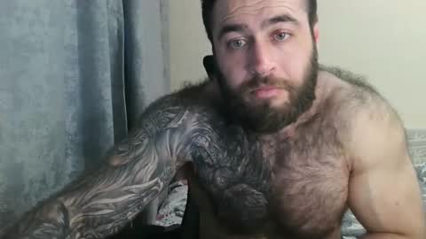 Snapshot of aaron_royal chatting on 05/05/26, 04:04 Davin tayl online show from 05/05/26, 04:04