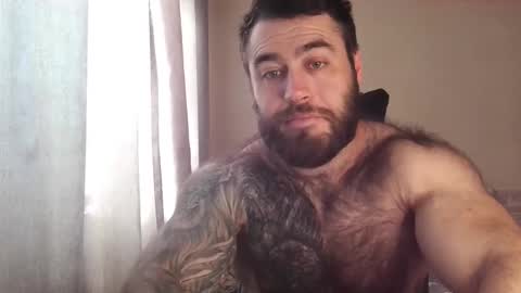 Snapshot of aaron_royal chatting on 05/07/26, 04:18 Davin tayl online show from 05/07/26, 04:18