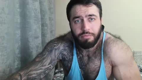 Snapshot of aaron_royal chatting on 05/18/26, 04:24 Davin tayl online show from 05/18/26, 04:24