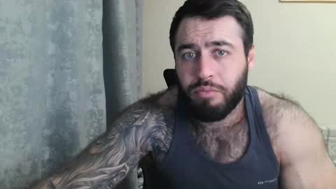 Snapshot of aaron_royal chatting on 05/19/26, 04:13 Davin tayl online show from 05/19/26, 04:13