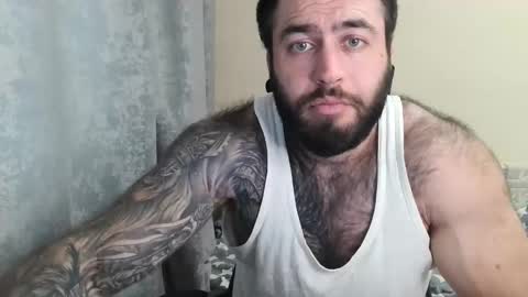 Snapshot of aaron_royal chatting on 05/28/26, 12:13 Davin tayl online show from 05/28/26, 12:13