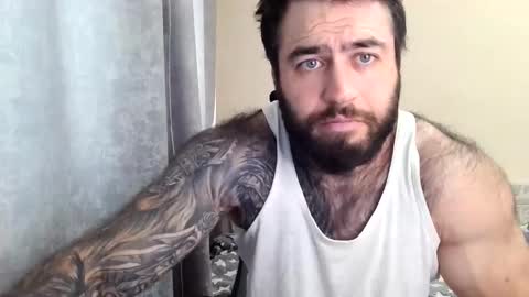 Snapshot of aaron_royal chatting on 05/31/26, 03:15 Davin tayl online show from 05/31/26, 03:15