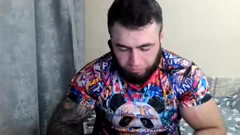 Snapshot of aaron_royal chatting on 06/20/26, 08:33 Davin tayl online show from 06/20/26, 08:33