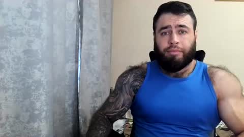 Snapshot of aaron_royal chatting on 07/04/26, 01:50 Davin tayl online show from 07/04/26, 01:50