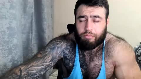 Snapshot of aaron_royal chatting on 07/09/26, 03:27 Davin tayl online show from 07/09/26, 03:27