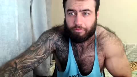 Snapshot of aaron_royal chatting on 07/20/26, 05:11 Davin tayl online show from 07/20/26, 05:11