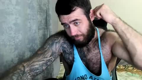 Snapshot of aaron_royal chatting on 07/20/26, 03:47 Davin tayl online show from 07/20/26, 03:47
