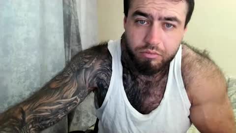 Snapshot of aaron_royal chatting on 07/23/26, 03:04 Davin tayl online show from 07/23/26, 03:04