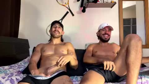 Snapshot of aaron_wheel chatting on 06/19/26, 11:52 aaron_wheel online show from 06/19/26, 11:52