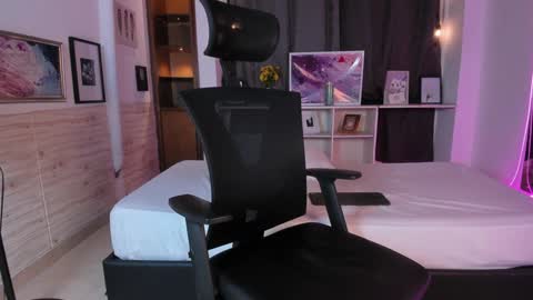 Aaron online show from 12/16/24, 11:39