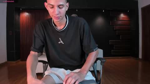 Aaron online show from 12/27/24, 12:50