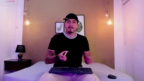 Your aron  online show from 03/11/25, 03:37