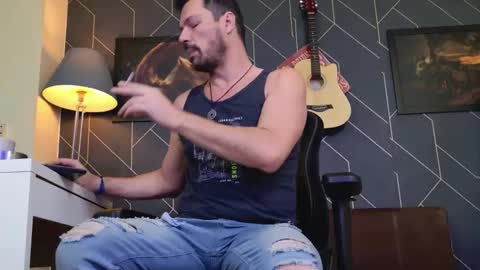 Aaron online show from 12/21/25, 02:08